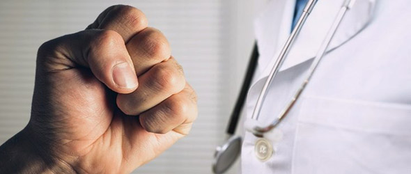 No alla qualifica di pubblico ufficiale per medici e personale sanitario