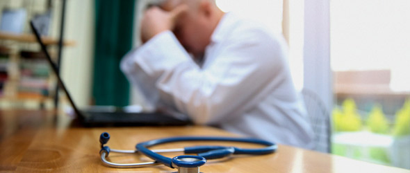 Mmg a rischio di implosione