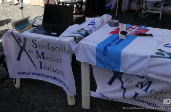 Proposta Benigni, la protesta dei medici campani