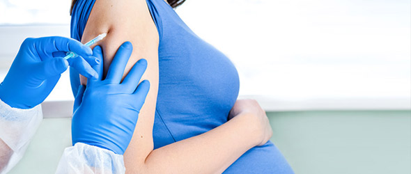 Il vaccino protegge la gestante dalle complicanze della variante Omicron