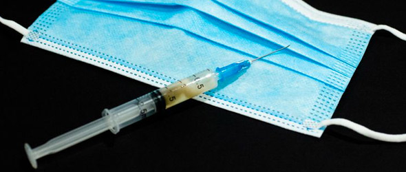 La vaccinazione non giustifica la rinuncia alle misure di protezione
