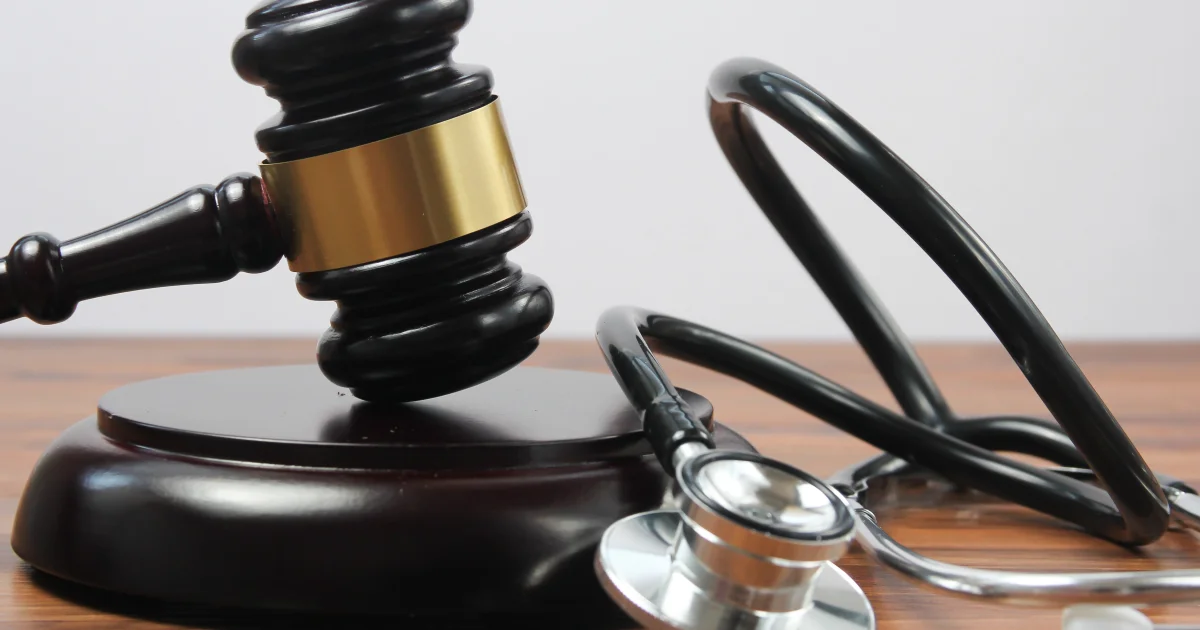Per salvaguardare l'atto medico occorrono tutele legali
