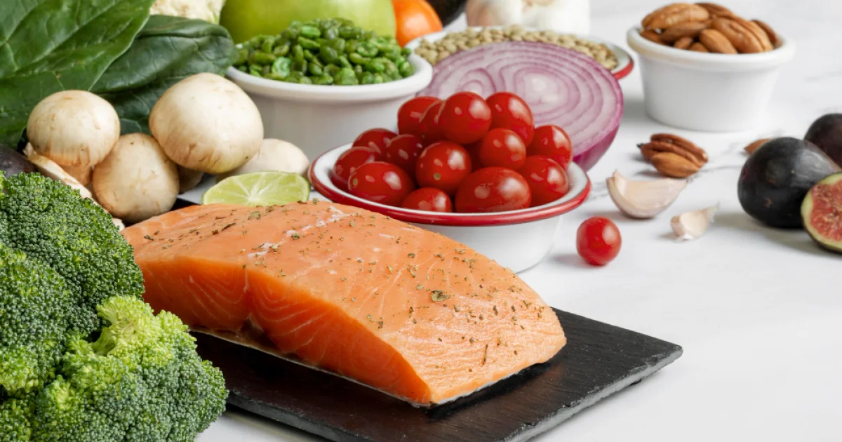 Approccio antinfiammatorio combinato di dieta e farmaci migliora salute dell’intestino