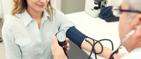 Pressione arteriosa, il limite di normalità femminile è più basso