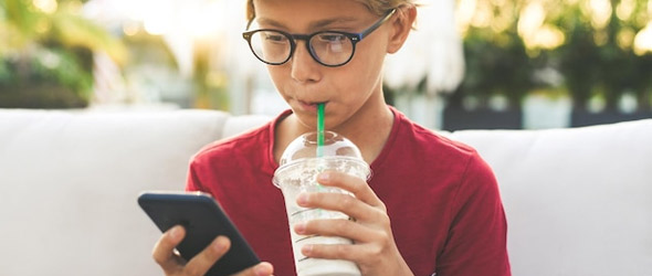 Dolcificanti e pubertà precoce: un rischio emergente